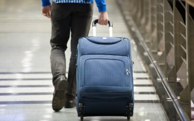 Guardar las maletas en floristerías, papelerías o tiendas ante el cierre de las consignas de las estaciones de tren