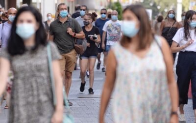 La OMS ve el final de la pandemia «a la vista» y pide a los gobiernos «reforzar» sus políticas contra la COVID-19