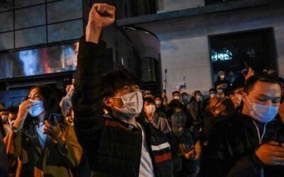 Hartazgo por la política de ‘COVID cero’, falta de libertad de expresión y represión: las claves de las protestas en China