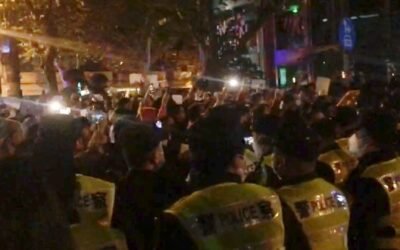 Las protestas contra las duras restricciones anticovid se extienden por China
