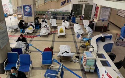 China afronta una ola de coronavirus inédita que satura las UCI y morgues en pleno apagón informativo