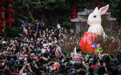 China celebra su Año Nuevo en plena ola COVID con millones de desplazamientos y cero restricciones