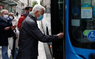 Los expertos de Sanidad avalan el fin de las mascarillas en el transporte pero esperan a ver la evolución del Covid en China