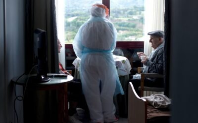 Un informe concluye que «podrían haberse evitado» miles de muertes en las residencias de Madrid durante la pandemia