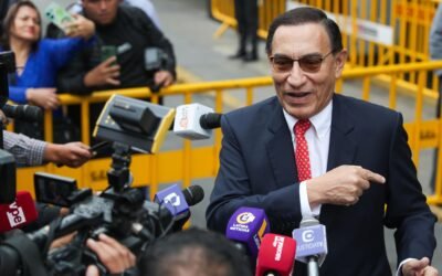La Fiscalía de Perú denuncia al expresidente Vizcarra por presuntas irregularidades en la compra de pruebas covid